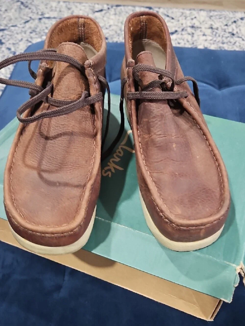 Clarks Men’s Brown Leather Chukka Wallabee with Crepe Sole